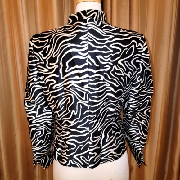 Talbots Black and White Animal Print Jacket Size 10 - Picture 5 of 9